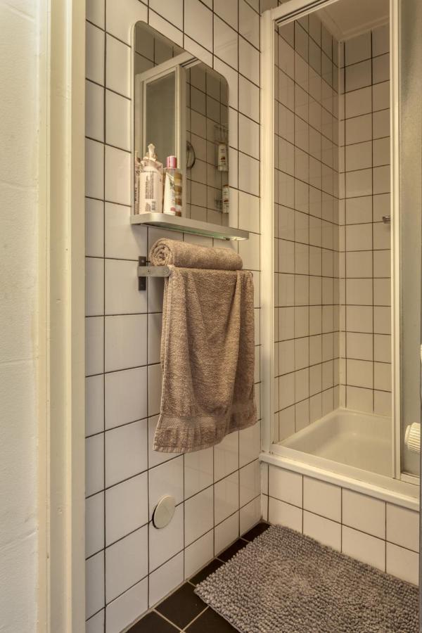 B&B 1971 Hazenstraat - Shared Bathroom Amsterdam Extérieur photo